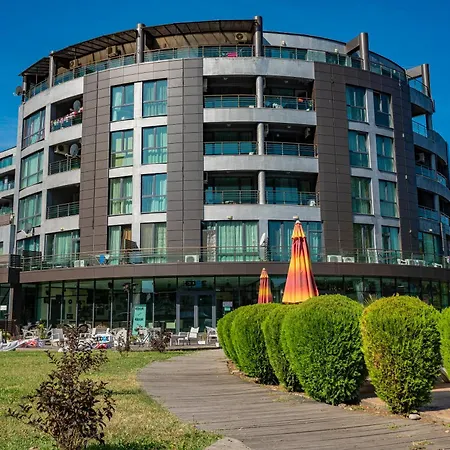 Sunny Plaza Cozy With Terrace Słoneczny Brzeg