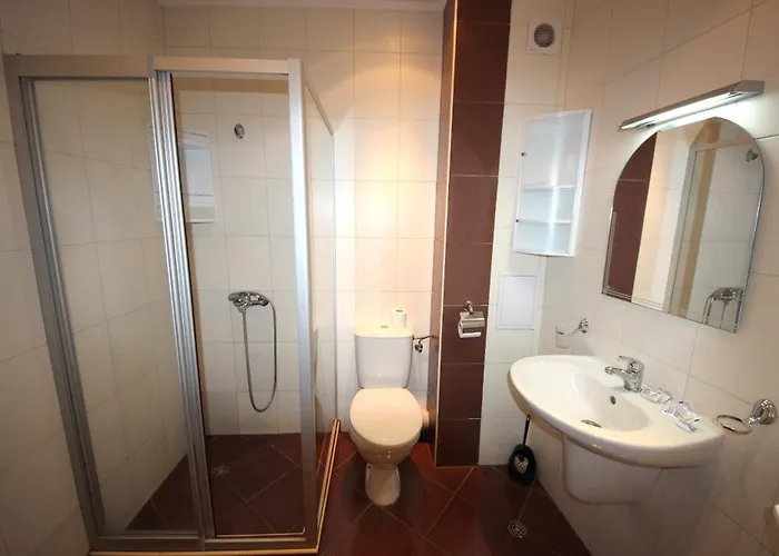 Sunny Plaza Cozy With Terrace Napospart