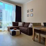 Appartement Sunny Plaza Cozy With Terrace
