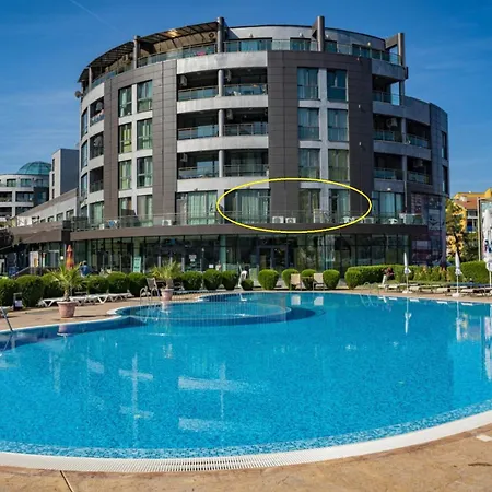 Apartmán Sunny Plaza Cozy With Terrace *