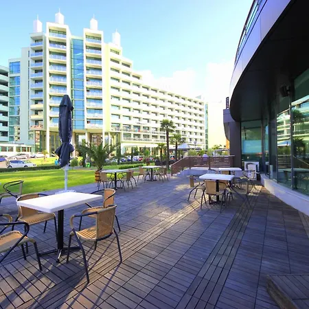 Sunny Plaza Cozy With Terrace Apartmán *