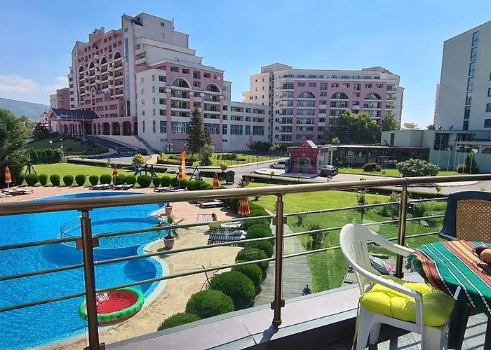 Appartamento Sunny Plaza Cozy With Terrace *