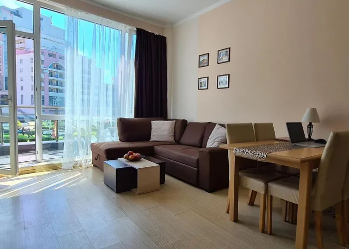 Appartamento Sunny Plaza Cozy With Terrace